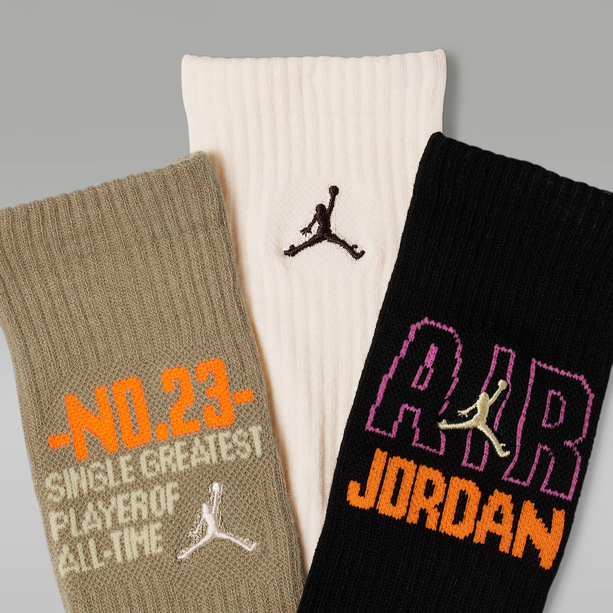Calcetas Legendary para niños (3 pares) Jordan – Caqui – vista 2