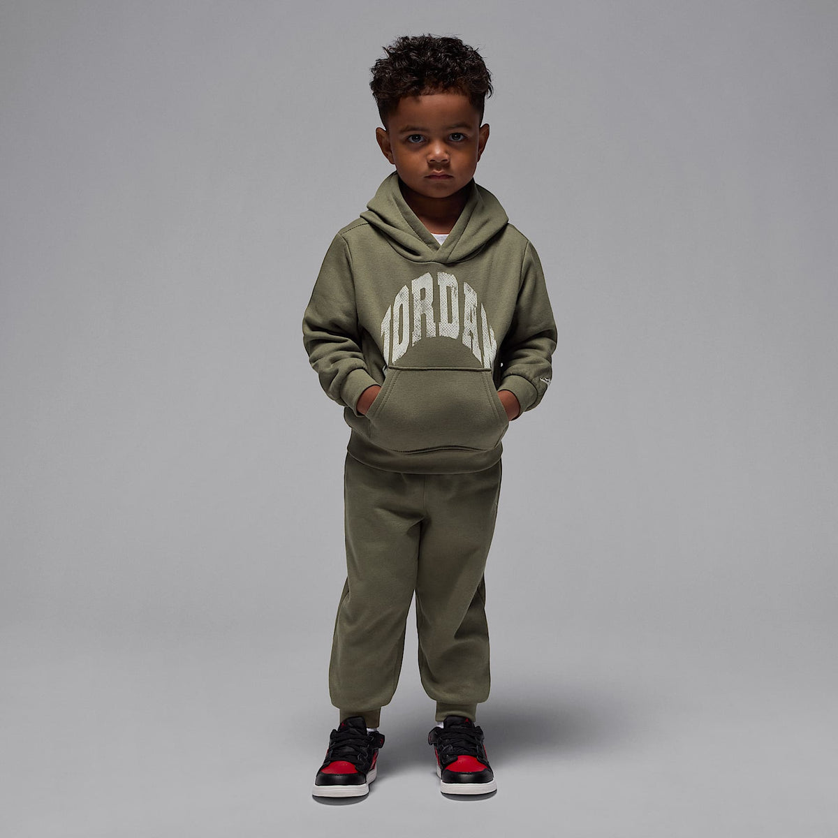 Conjunto de sudadera con gorro sin cierre con tejido Fleece de 2 piezas infantil Jordan MVP – Oliva medio – vista 1
