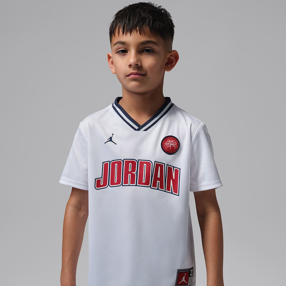 Conjunto de jersey y shorts de malla deportivos para niños talla pequeña Jordan – Azul marino medianoche – vista 3