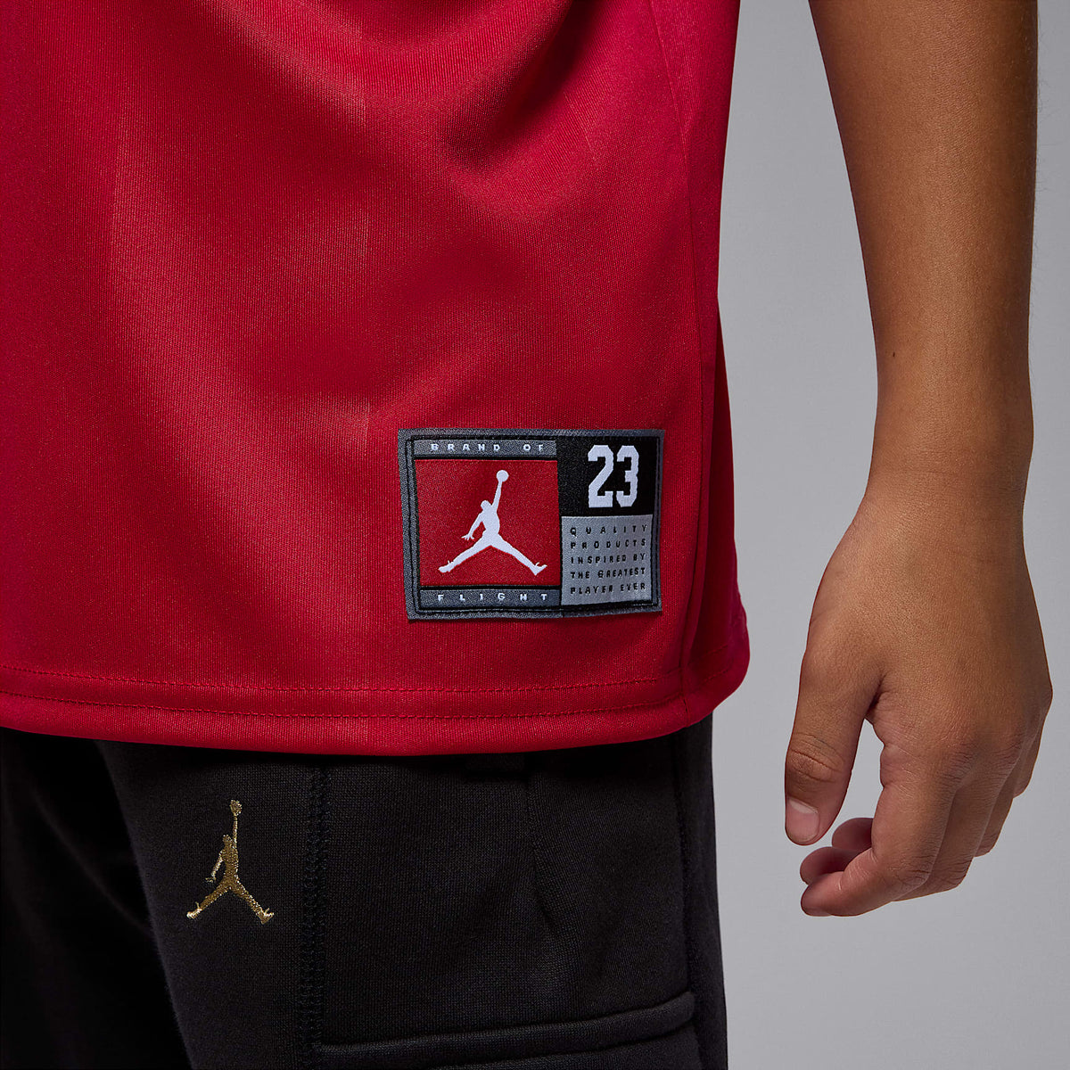 Jersey deportivo para niños talla pequeña Jordan – Rojo gimnasio – vista 6