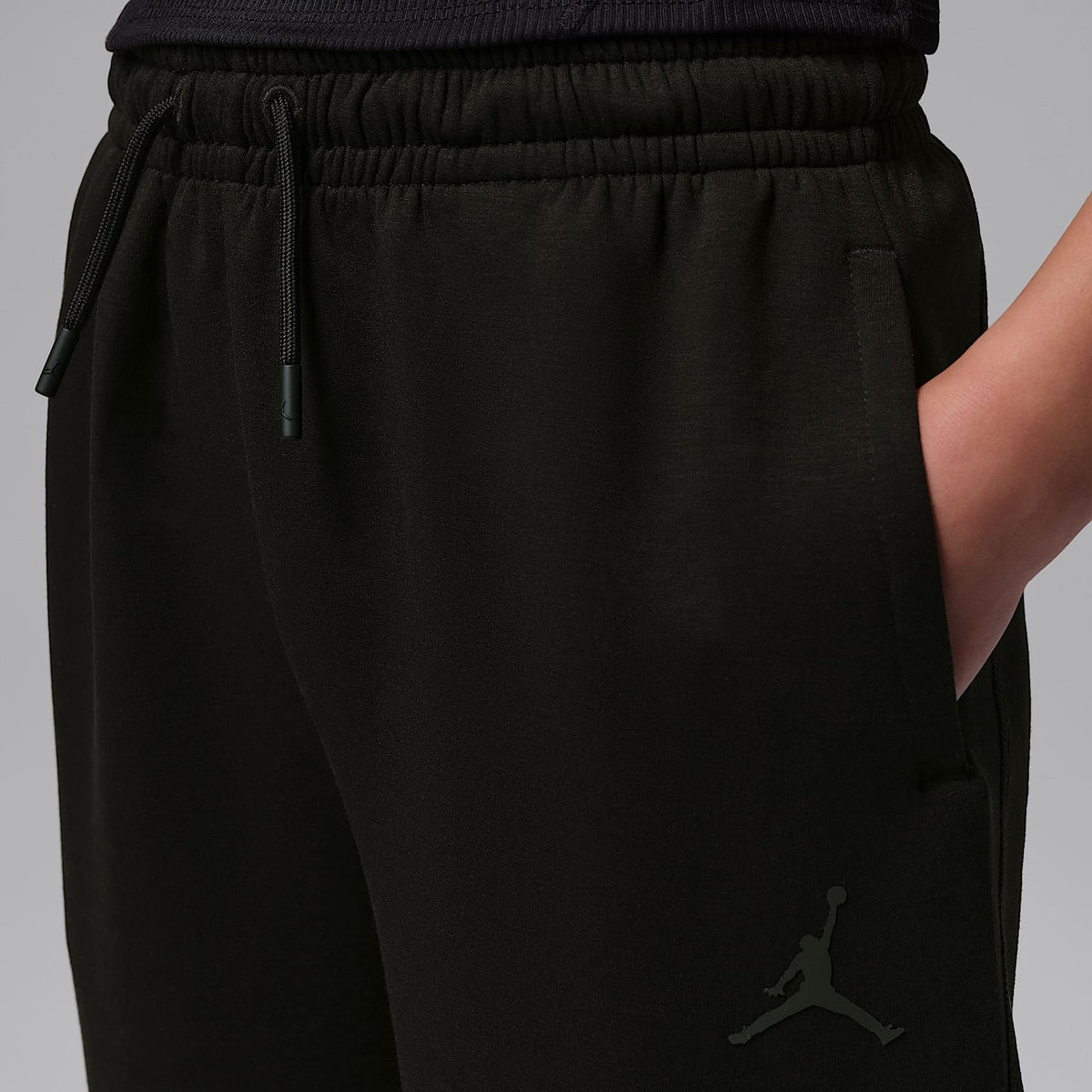 Joggers Therma-FIT para niños talla grande Jordan Sport – Negro – vista 3