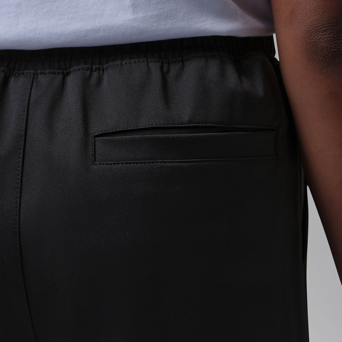 Pants Therma-FIT para niños talla grande Jordan Sport – Negro – vista 5