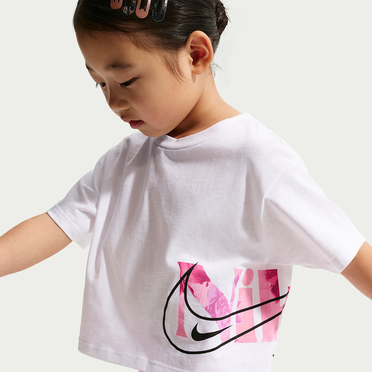 Playera de corte cuadrado infantil Nike Move With Nature – Blanco – vista 3