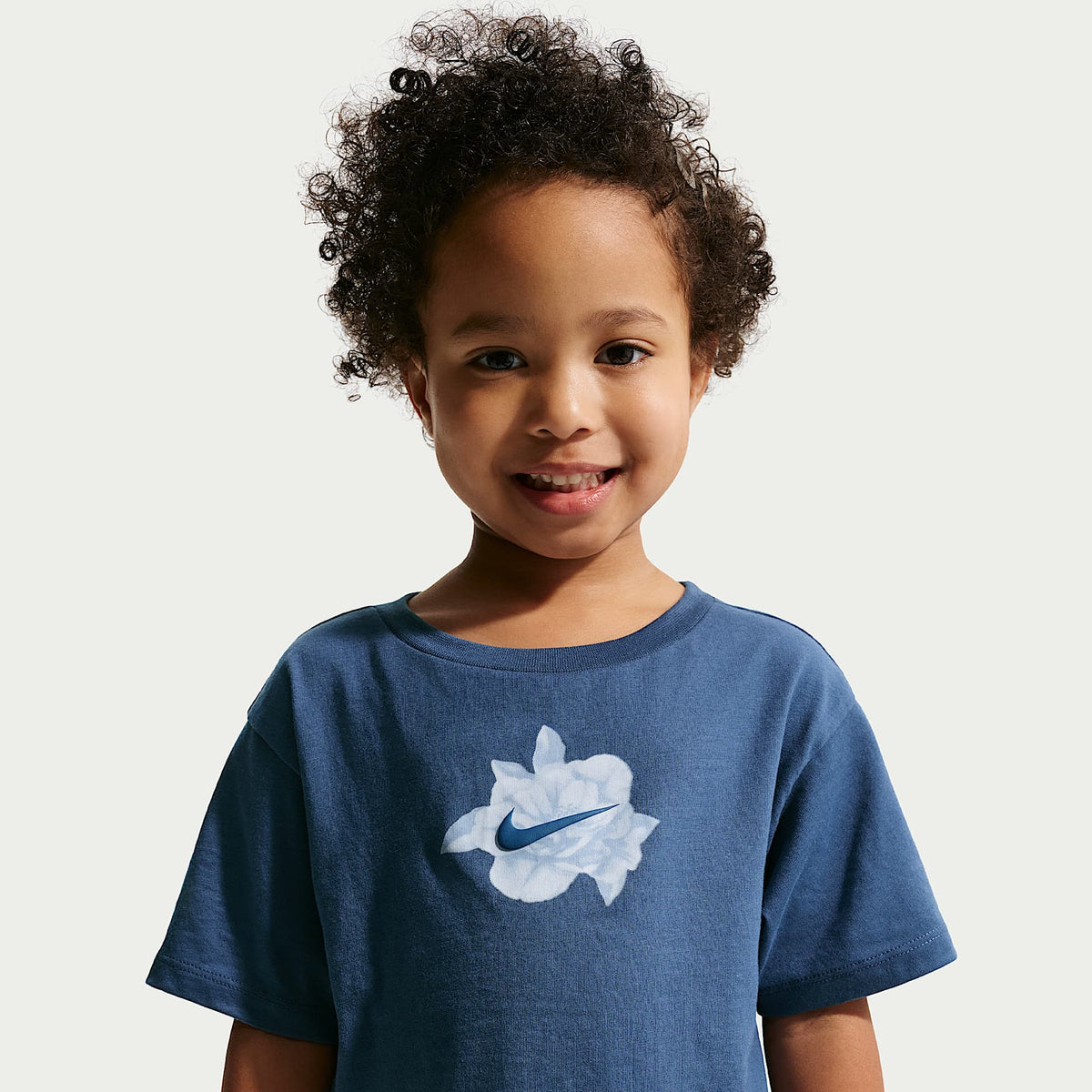 Conjunto de 2 piezas con falda infantil Nike Move With Nature – Gris – vista 2