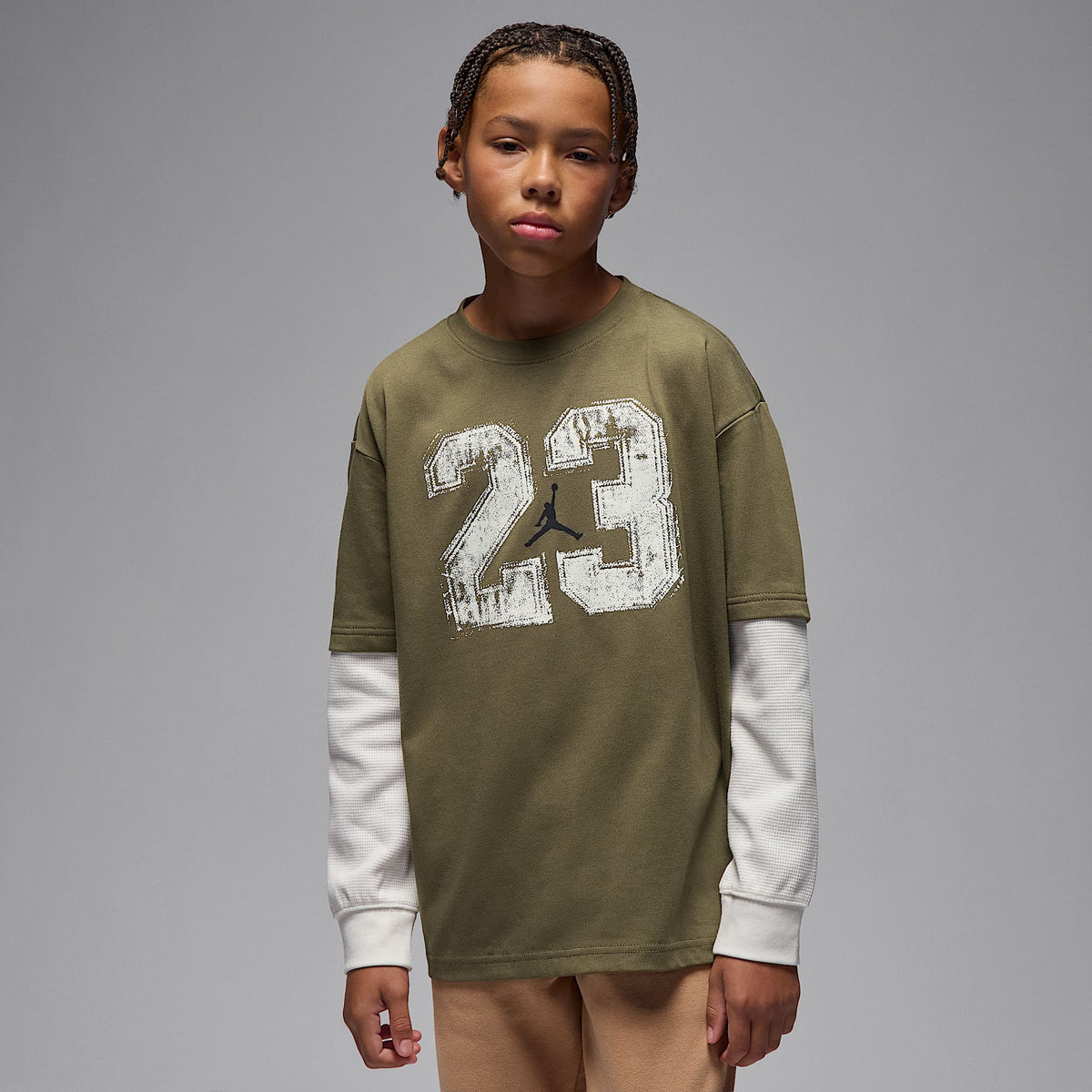 Playera de dos capas para niños talla grande Jordan MVP – Oliva medio – vista 1