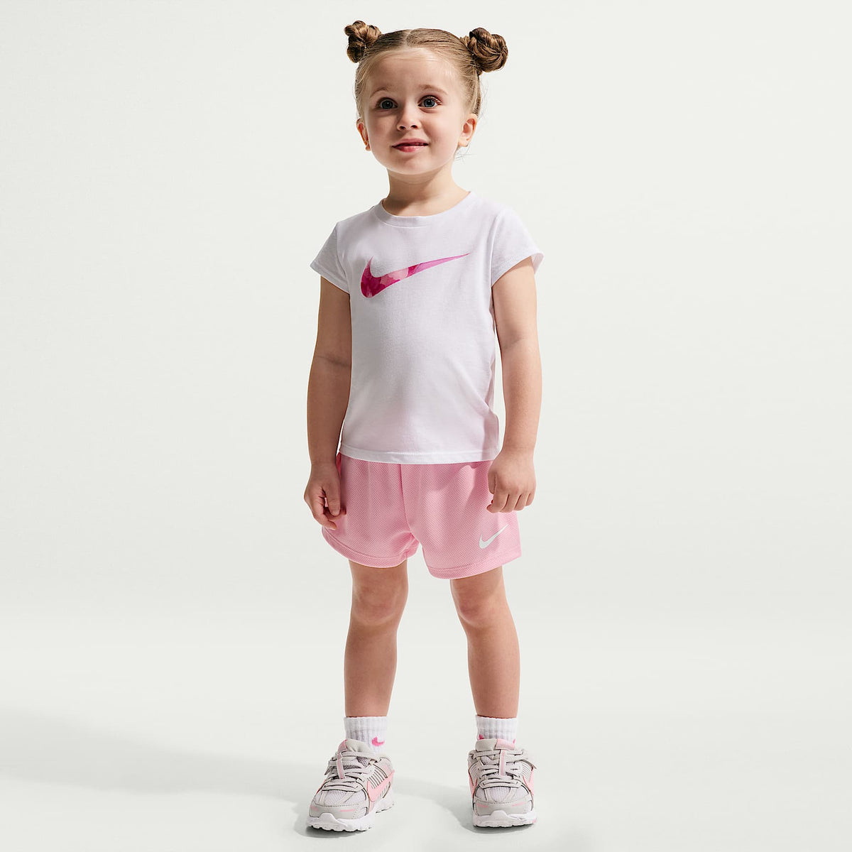 Conjunto de shorts de dos piezas de malla infantil Nike Move With Nature – Rosa suave medio – vista 1
