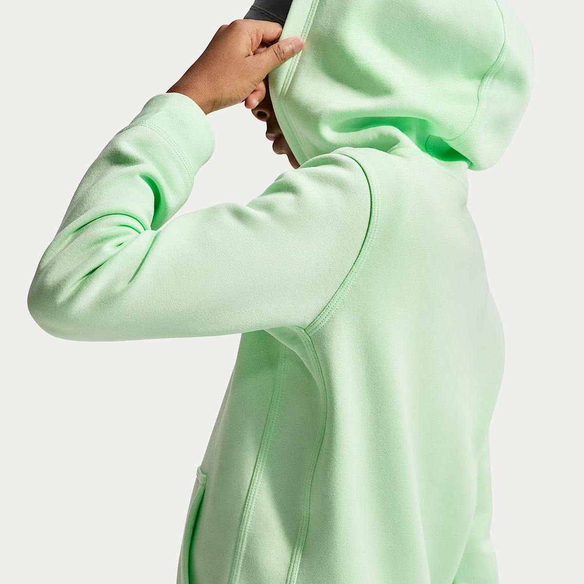 Sudadera con gorro sin cierre Nike para niño talla grande Nigeria Club – Verde vapor/Negro – vista 2