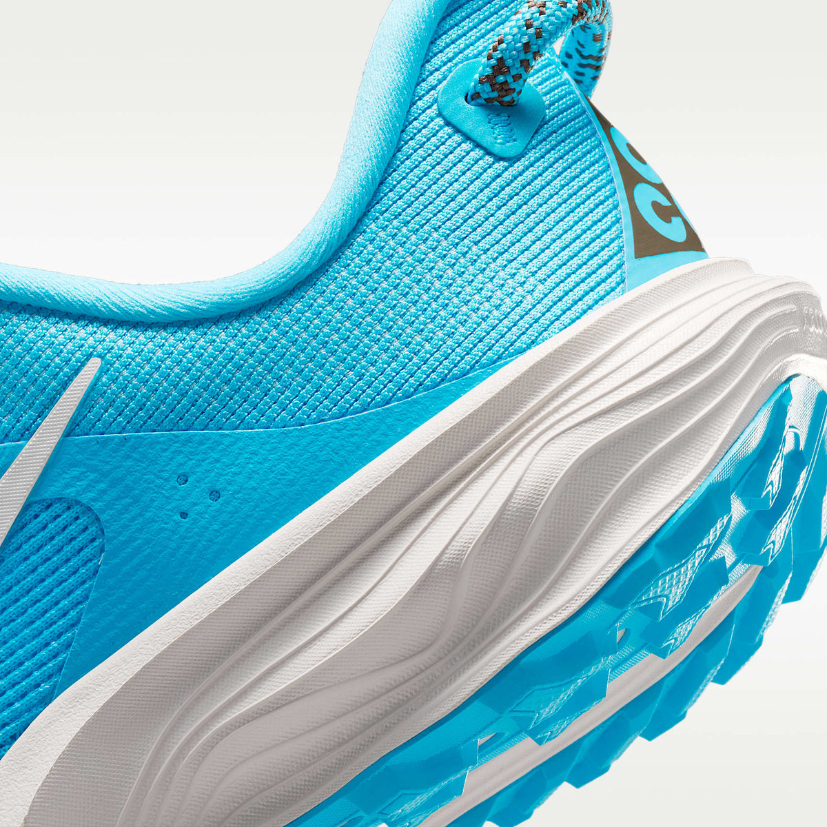 Nike ACG Pegasus Trail – Azul báltico/Marrón verdoso claro/Mineral de hierro/Blanco cumbre – vista 8