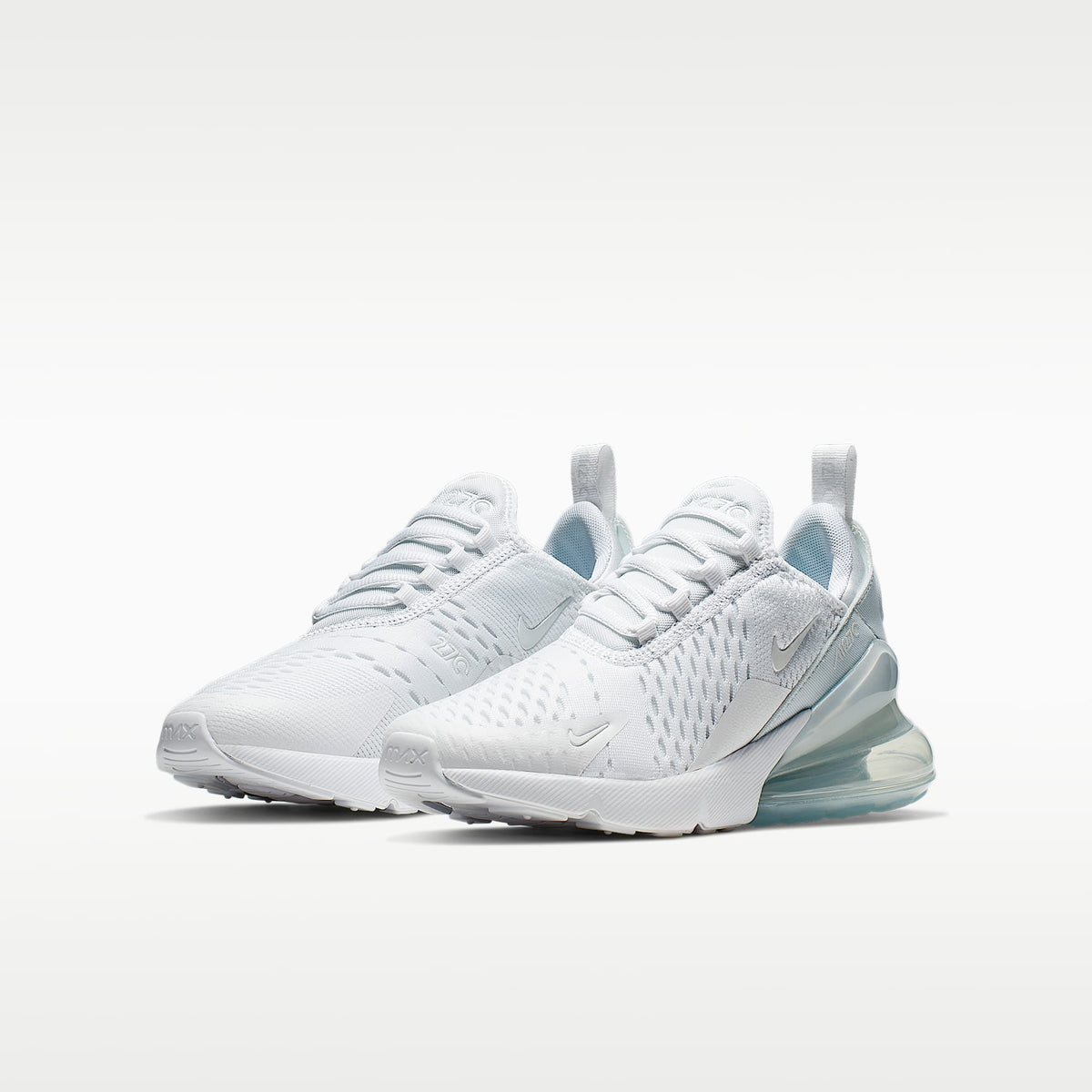 Nike Air Max 270 – Blanco/Plata metalizado/Blanco – vista 3