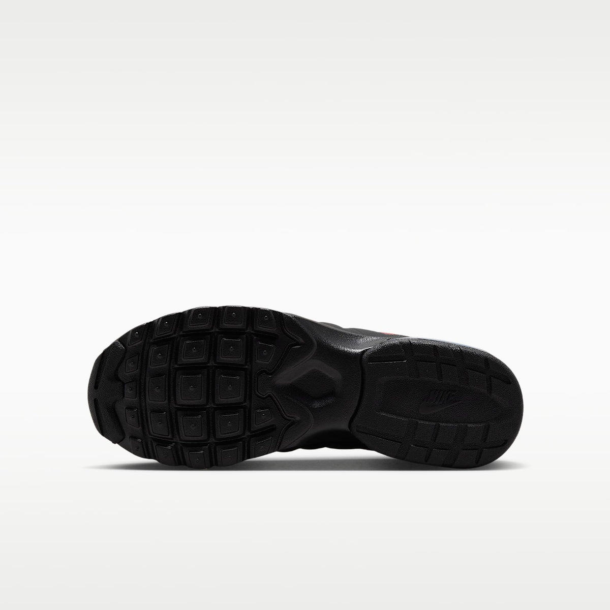 Nike Air Max Invigor – Blanco/Negro/Gris humo/Rojo duro – vista 2