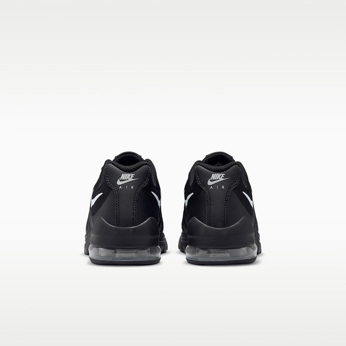Nike Air Max Invigor – Negro/Gris lobo – vista 6
