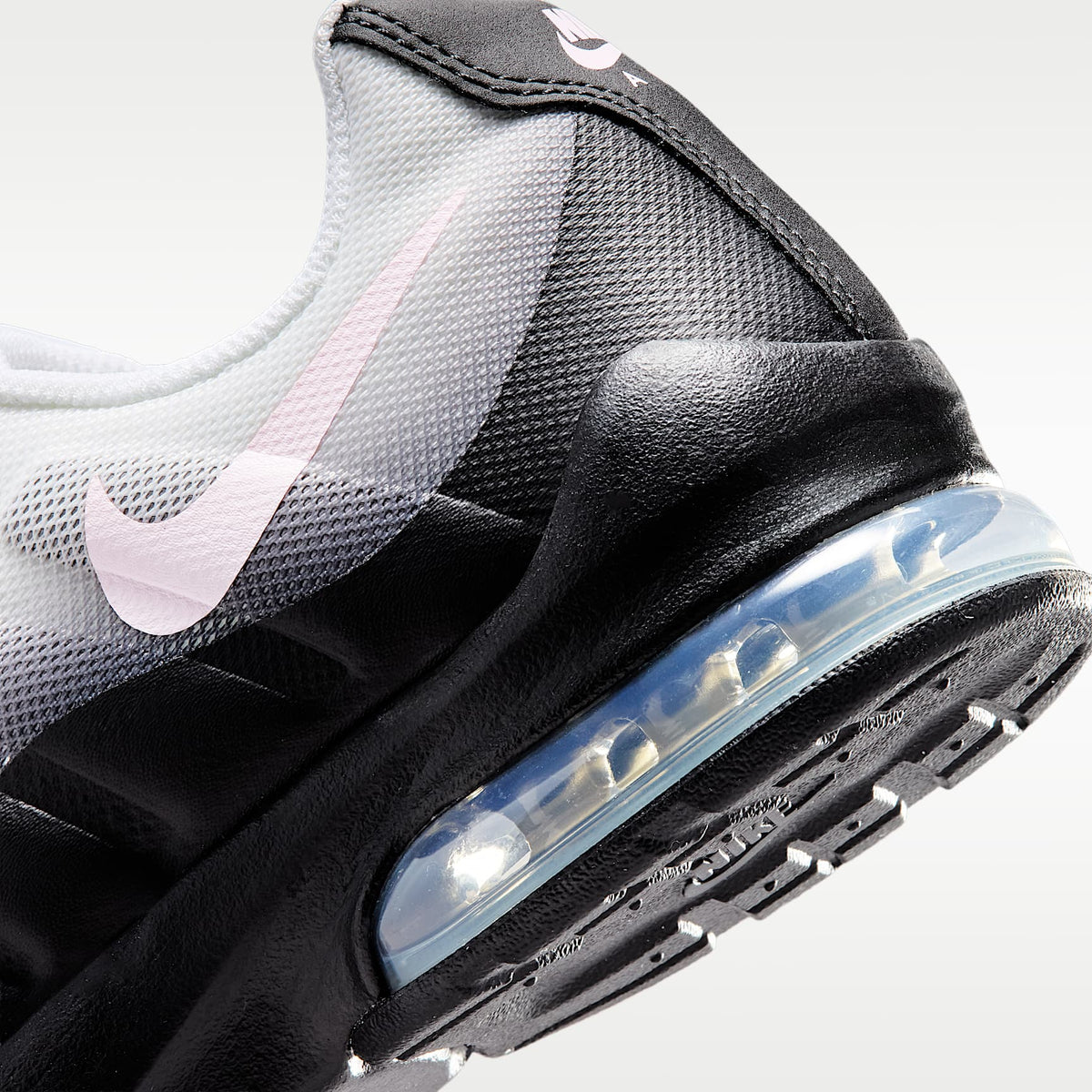 Nike Air Max Invigor – Negro/Blanco/Gris perla/Espuma rosa – vista 8