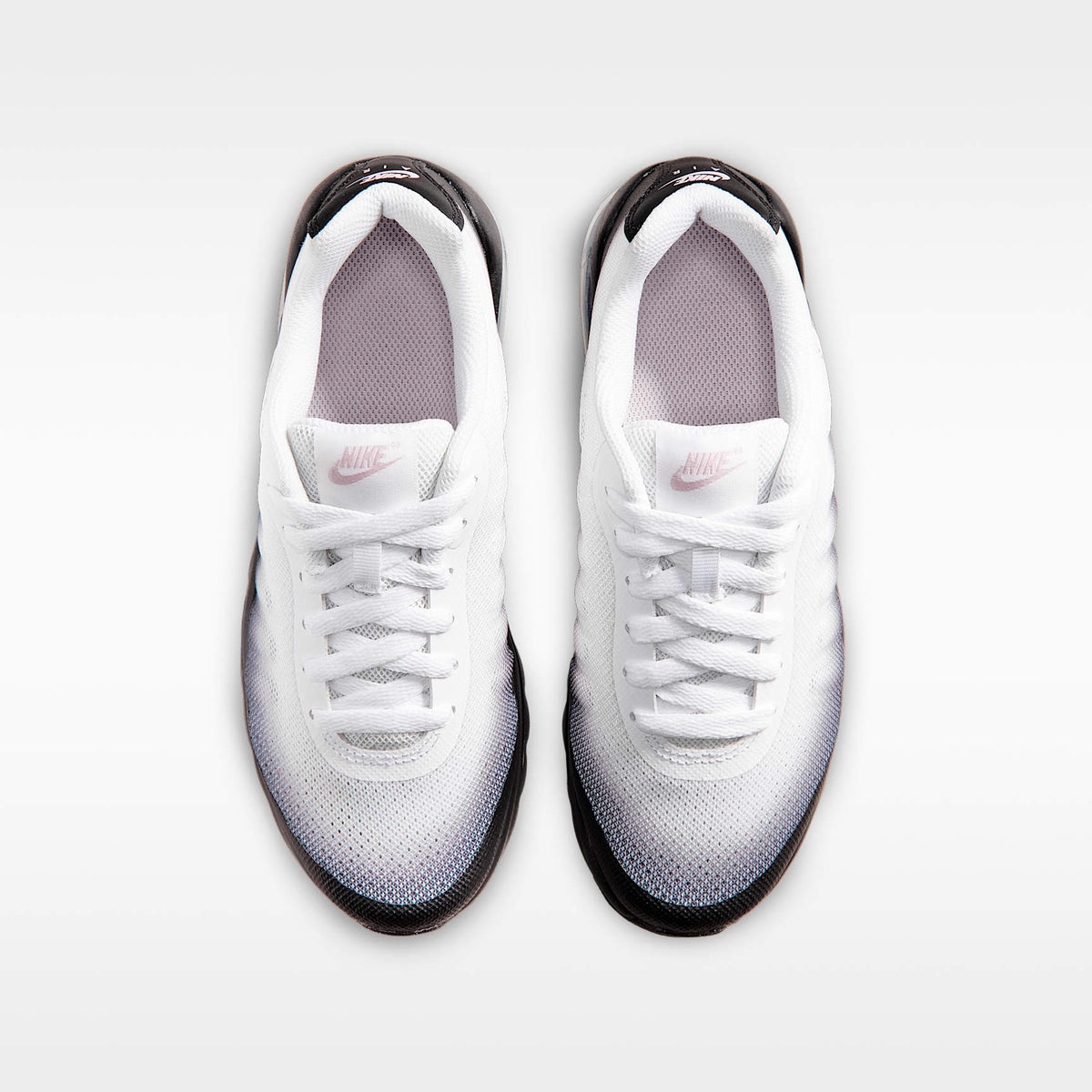 Nike Air Max Invigor – Negro/Blanco/Gris perla/Espuma rosa – vista 4