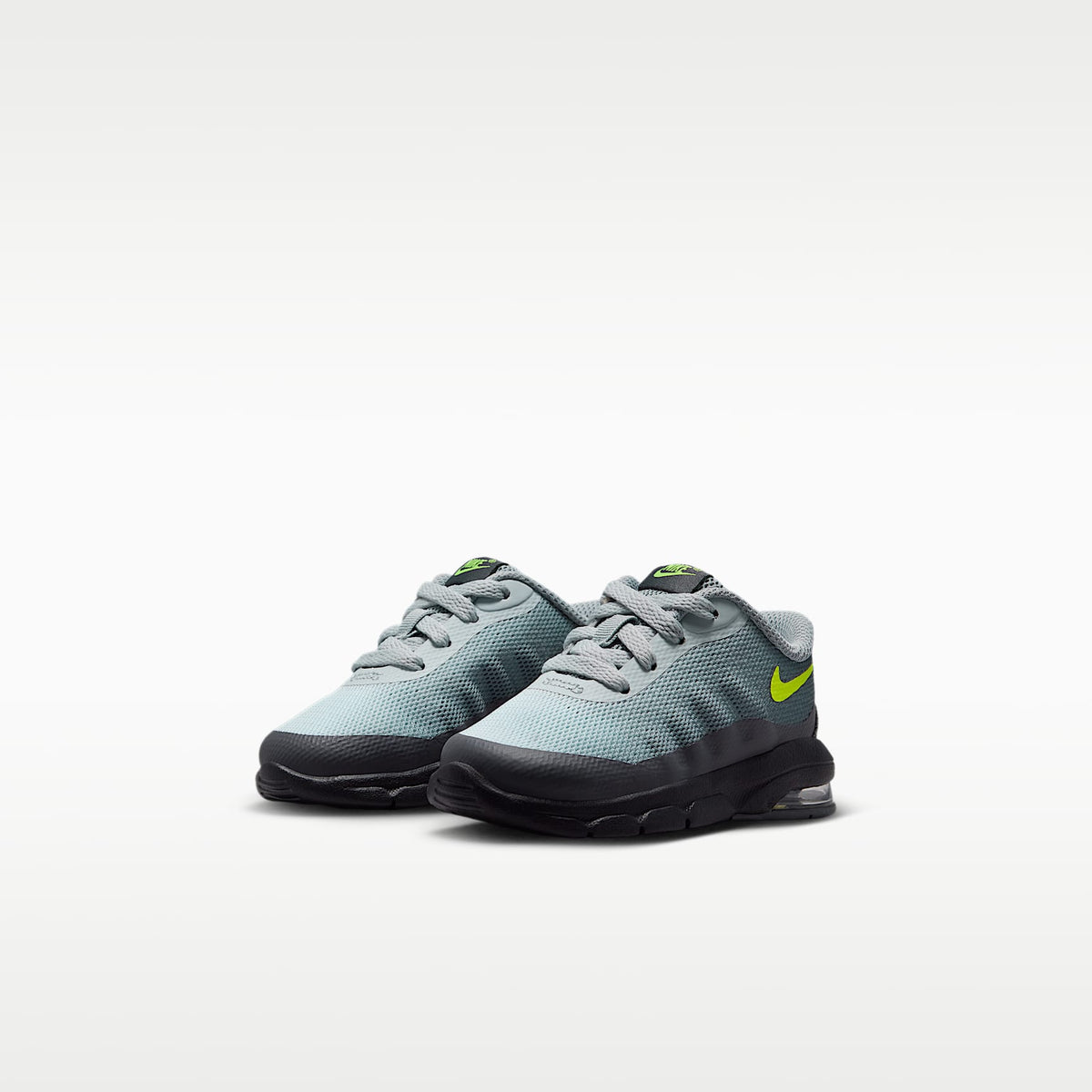 Nike Air Max Invigor – Gris oscuro/Gris azulado/Gris lobo/Volt – vista 5