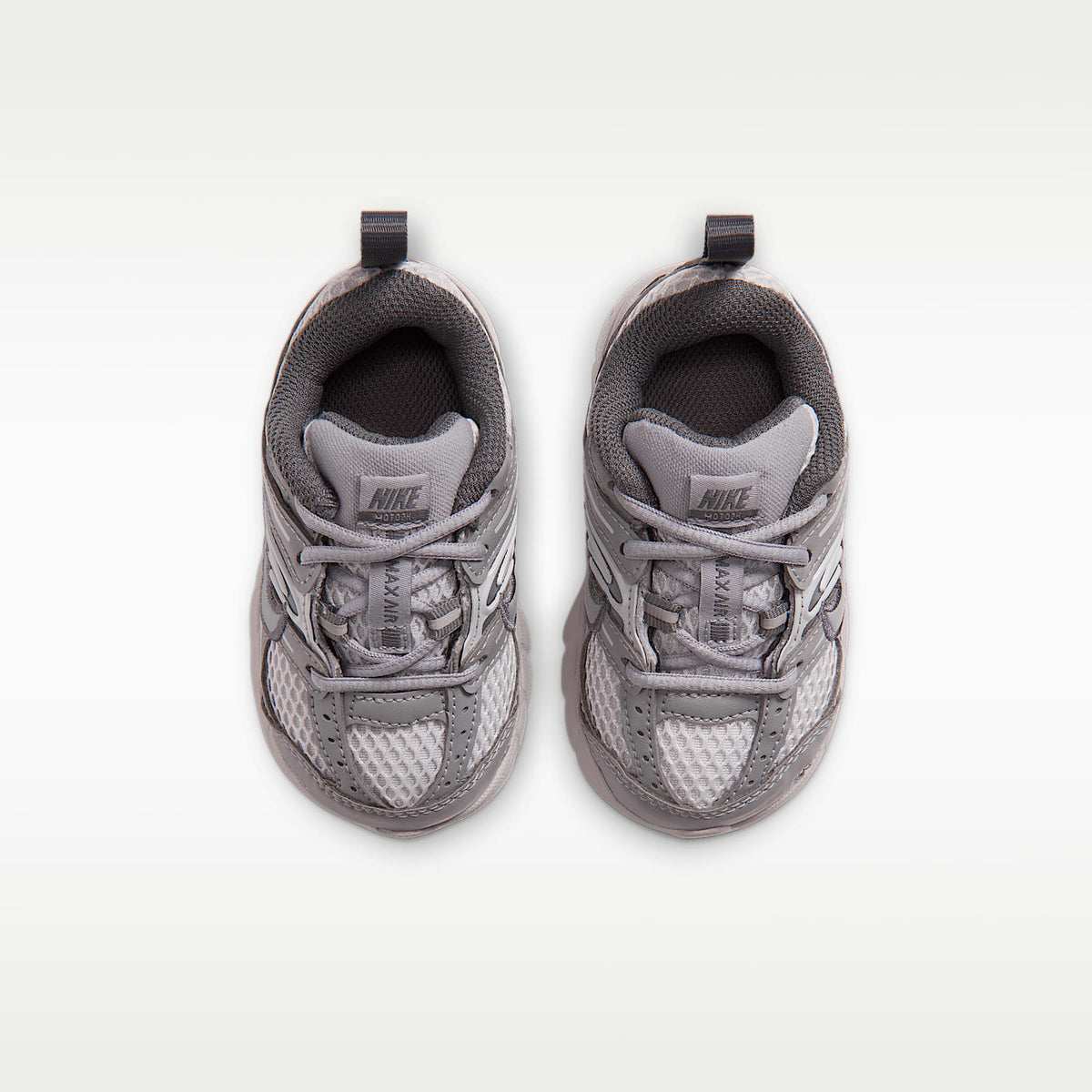 Nike Air Max Moto 2K – Gris lobo/Gris vasto/Gris azulado/Gris lobo – vista 4
