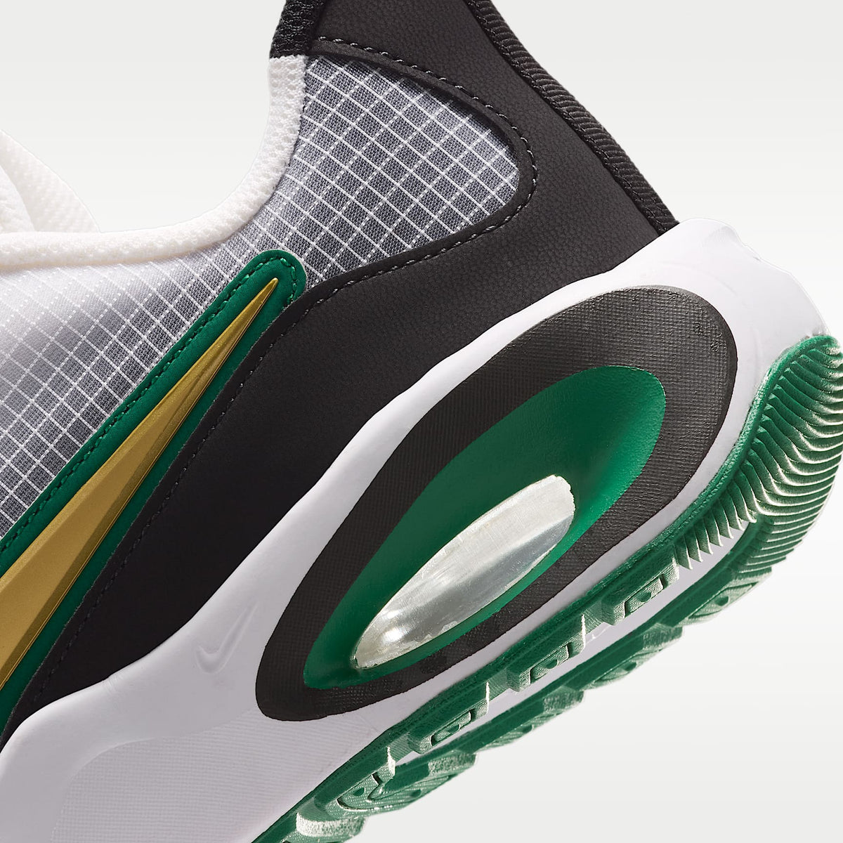Nike Air Max Nova – Blanco/Malaquita/Negro/Oro metalizado – vista 8