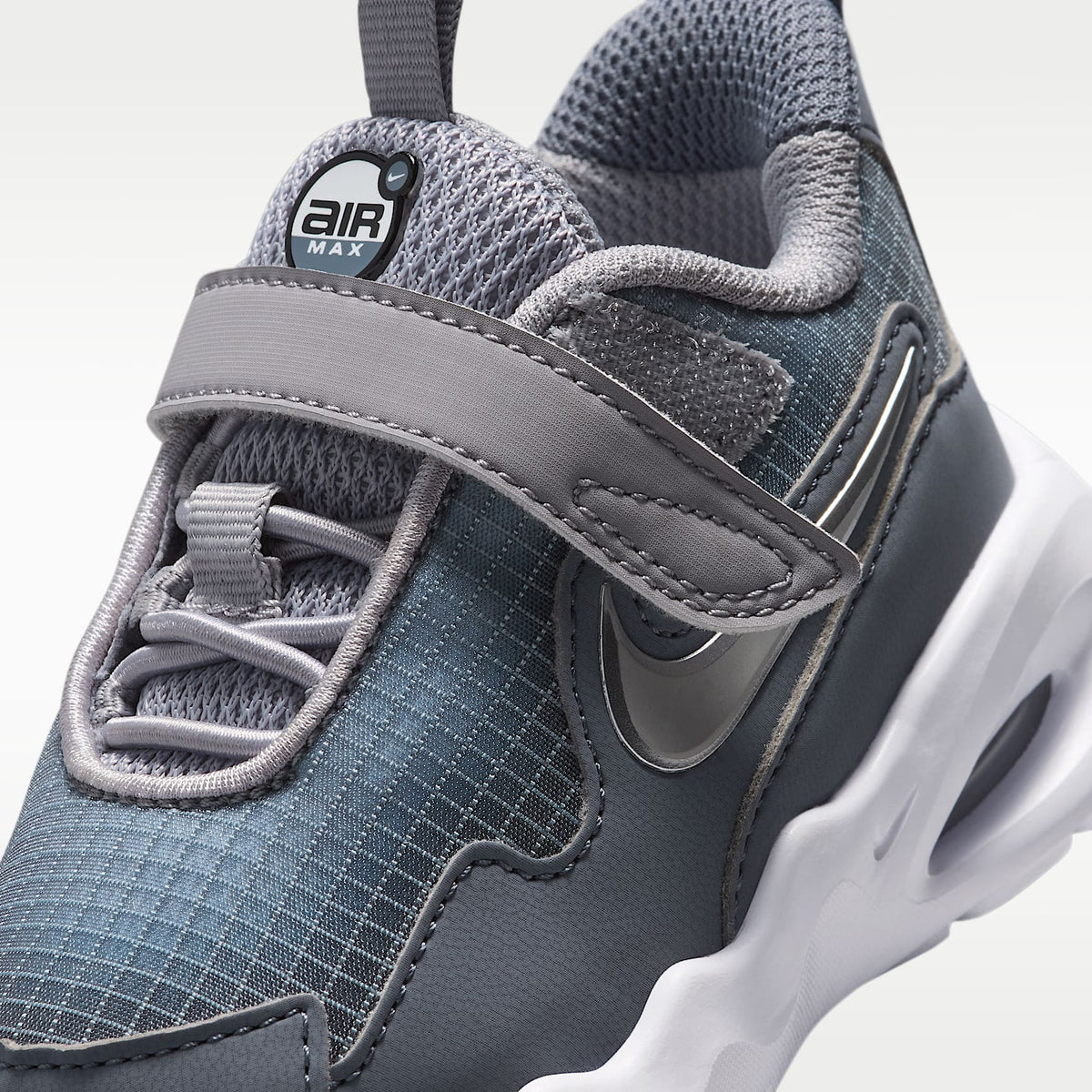 Nike Air Max Nova – Gris cemento/Carbón claro/Fantasma/Plata metalizado – vista 7