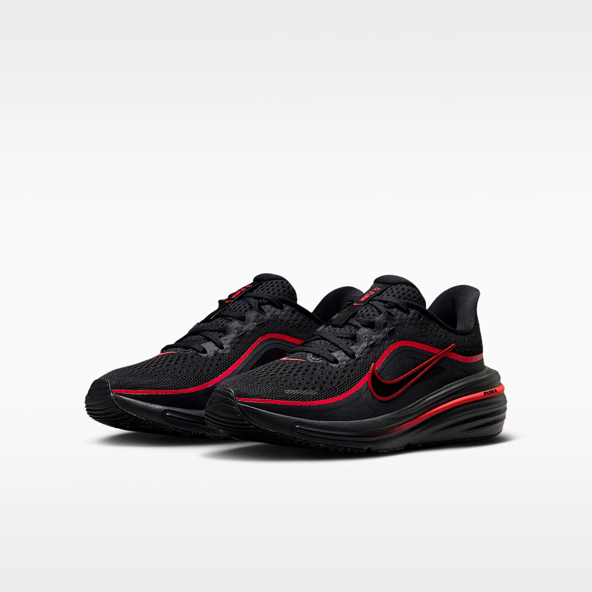Nike Winflo 12 – Negro/Rojo órbita/Gris humo oscuro/Negro – vista 5