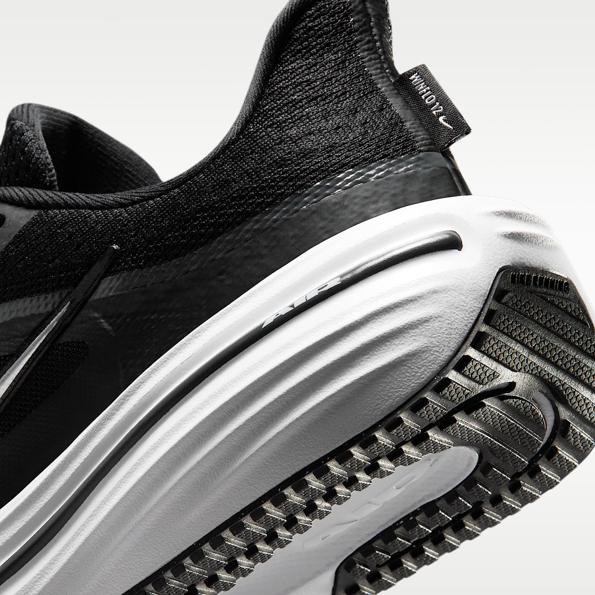 Nike Winflo 12 – Negro/Gris humo oscuro/Blanco – vista 8