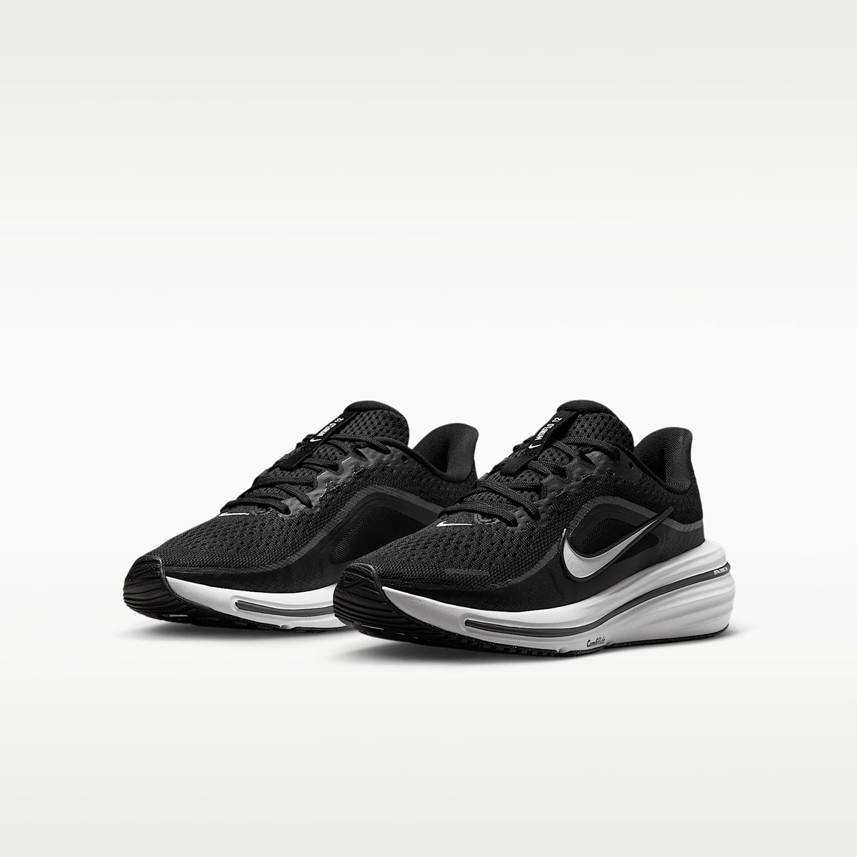 Nike Winflo 12 – Negro/Gris humo oscuro/Blanco – vista 5