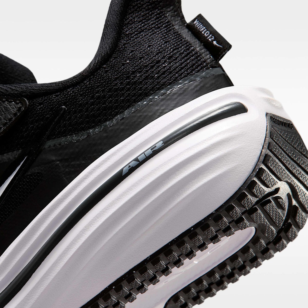 Nike Winflo 12 – Negro/Gris humo oscuro/Blanco – vista 8