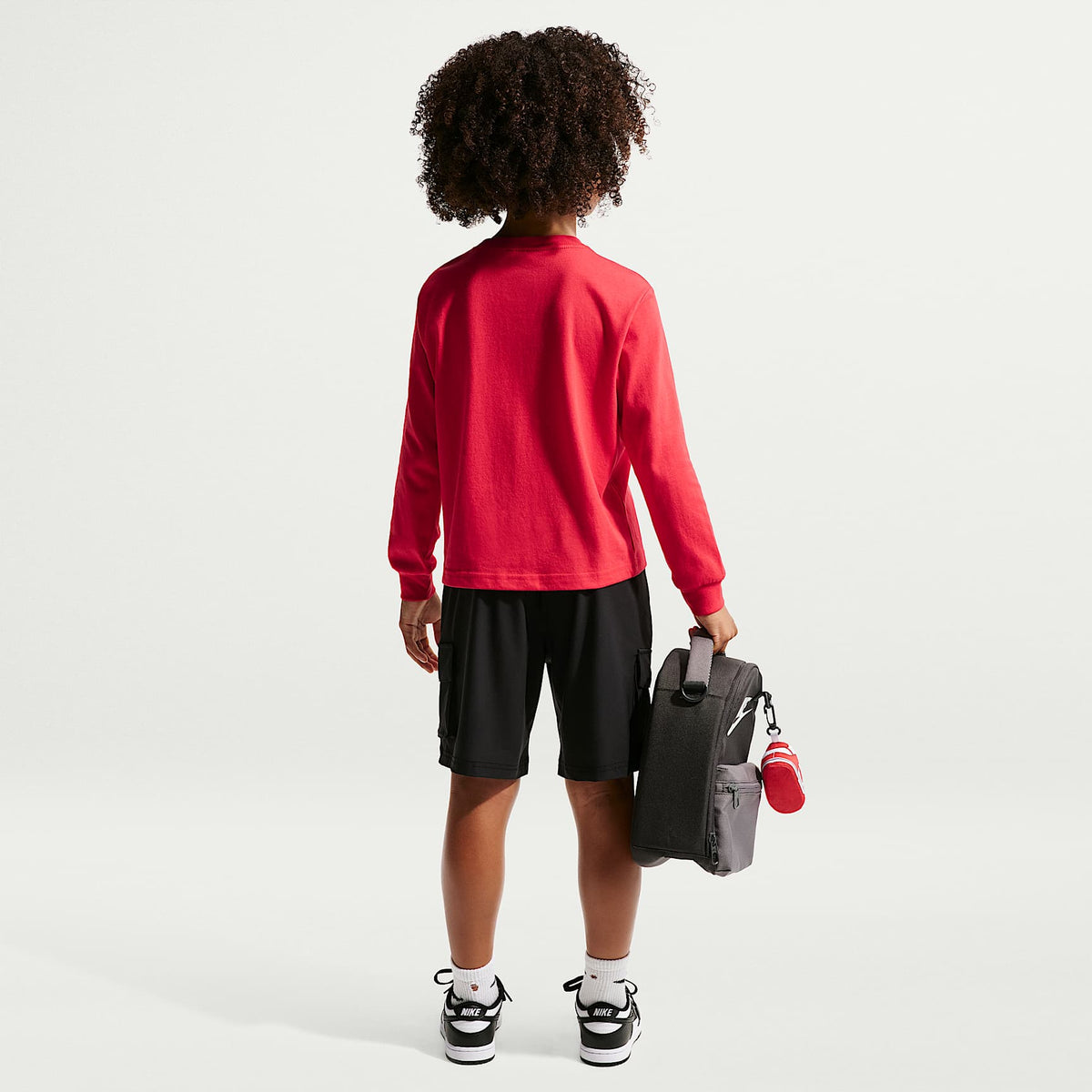 Playera de manga larga de corte cuadrado para niños talla pequeña Nike – Rojo universitario – vista 5