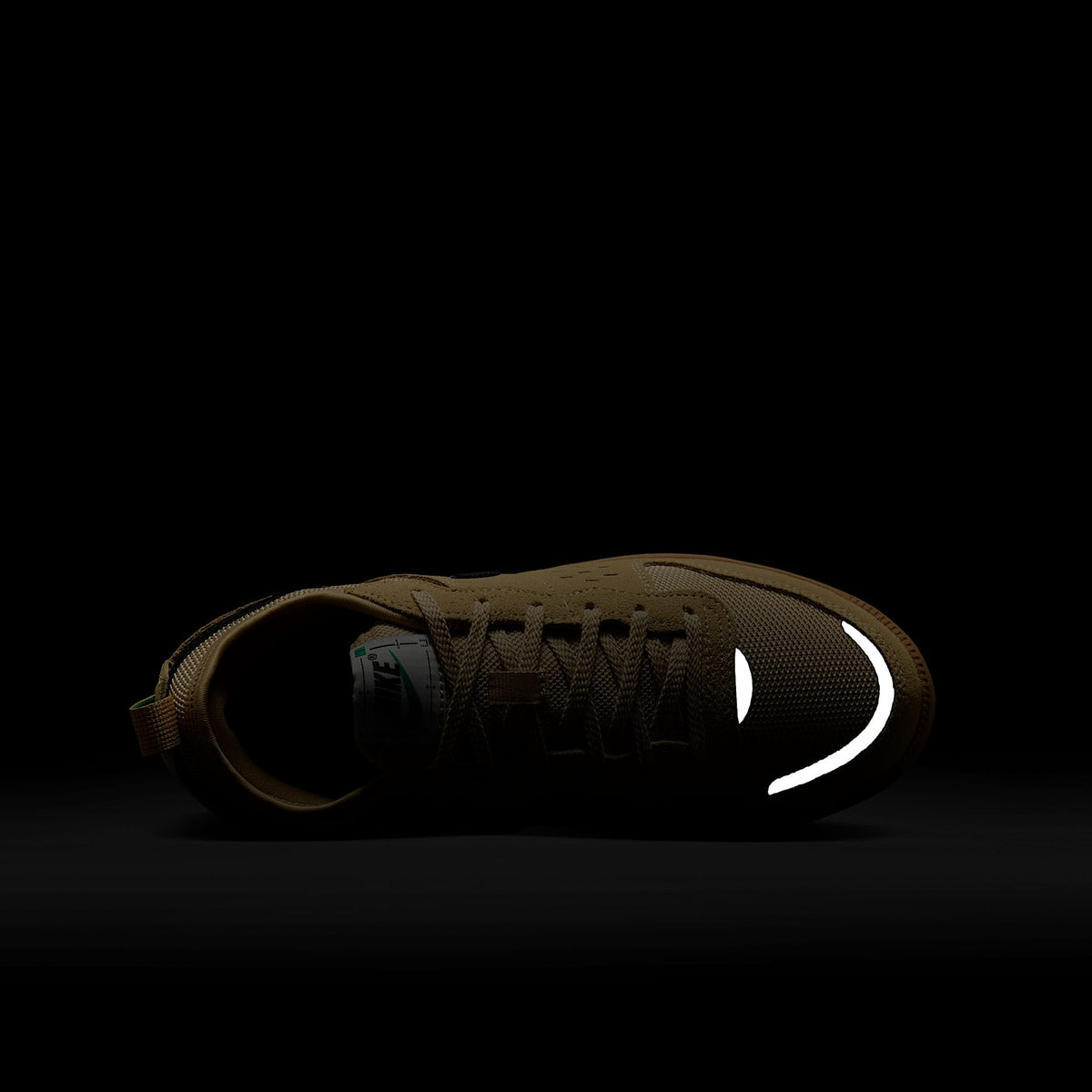 Nike C1TY "Brownstone" – Lino/Sésamo/Verde estadio/Negro – vista 9