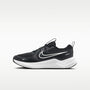 Nike Cosmic Runner – Negro/Antracita/Blanco – vista 1