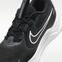 Nike Cosmic Runner – Negro/Antracita/Blanco – vista 7
