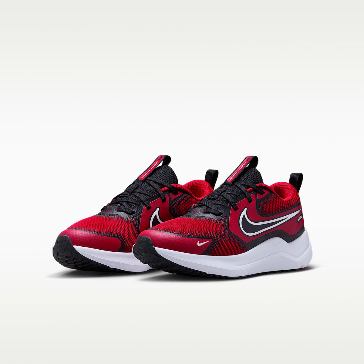 Nike Cosmic Runner – Rojo universitario/Negro/Blanco – vista 5