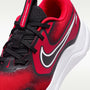 Nike Cosmic Runner – Rojo universitario/Negro/Blanco – vista 7