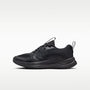 Nike Cosmic Runner – Negro/Negro/Antracita – vista 1