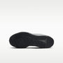 Nike Cosmic Runner – Negro/Negro/Antracita – vista 2