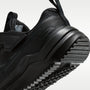 Nike Cosmic Runner – Negro/Negro/Antracita – vista 8