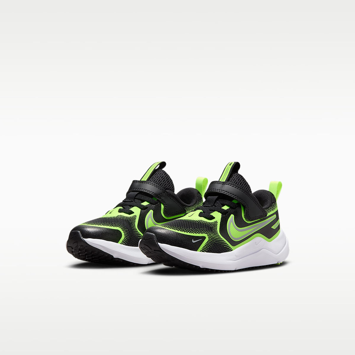 Nike Cosmic Runner – Negro/Volt/Gris lobo – vista 5