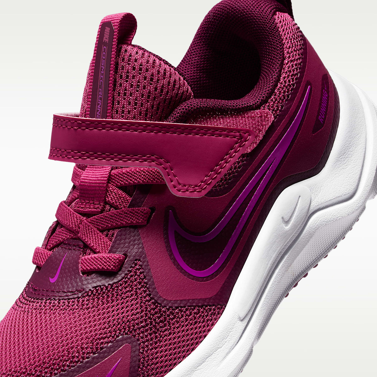 Nike Cosmic Runner – Remolacha dulce/Burdeos/Morado vivo – vista 7