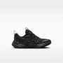 Nike Cosmic Runner – Negro/Negro/Antracita – vista 3