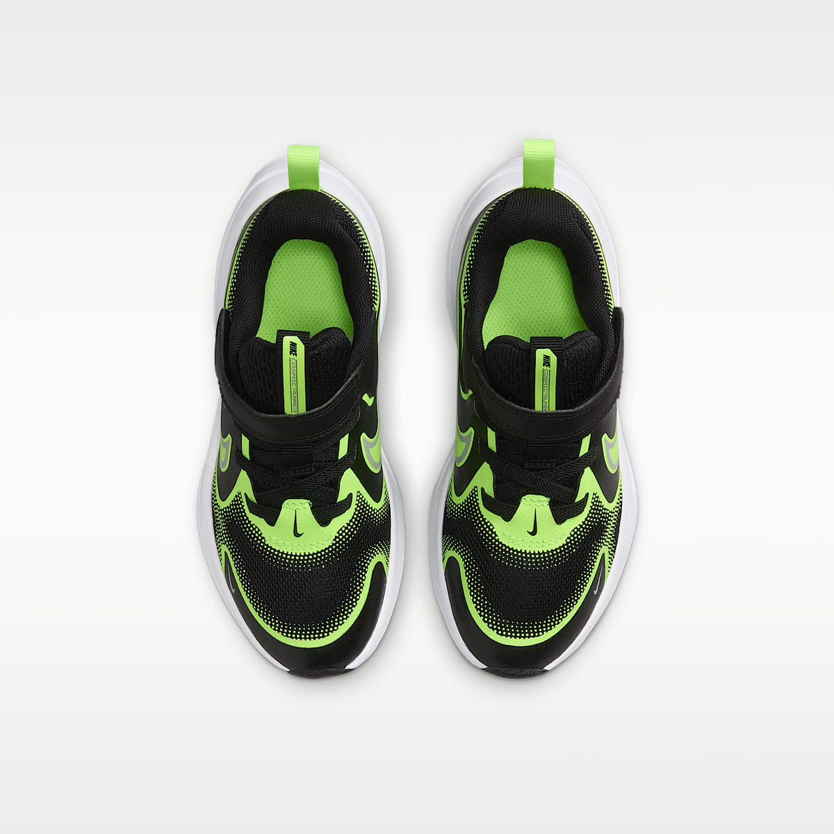 Nike Cosmic Runner – Negro/Volt/Gris lobo – vista 4