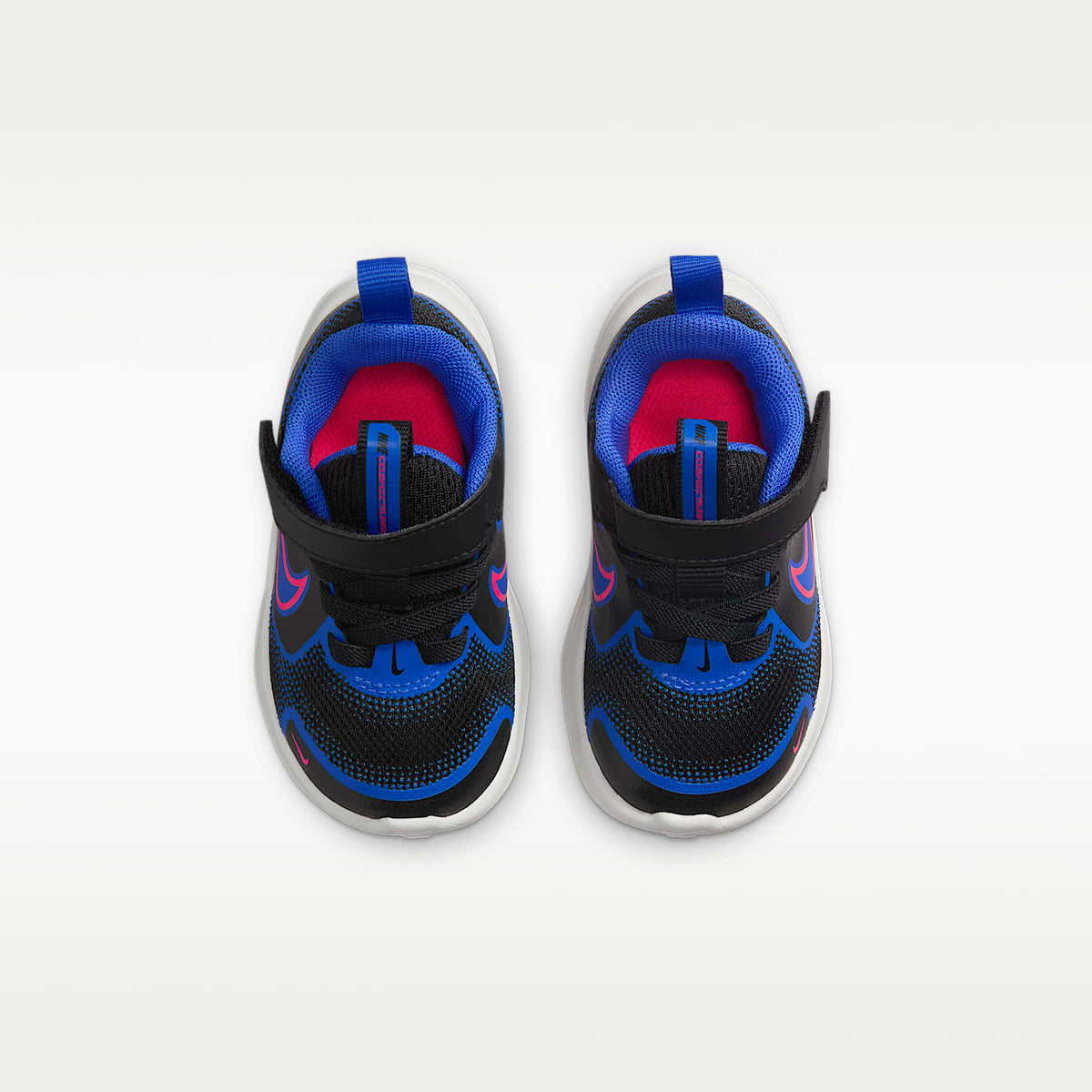 Nike Cosmic Runner – Negro/Hiperroyal/Blanco cumbre/Carmesí brillante – vista 4