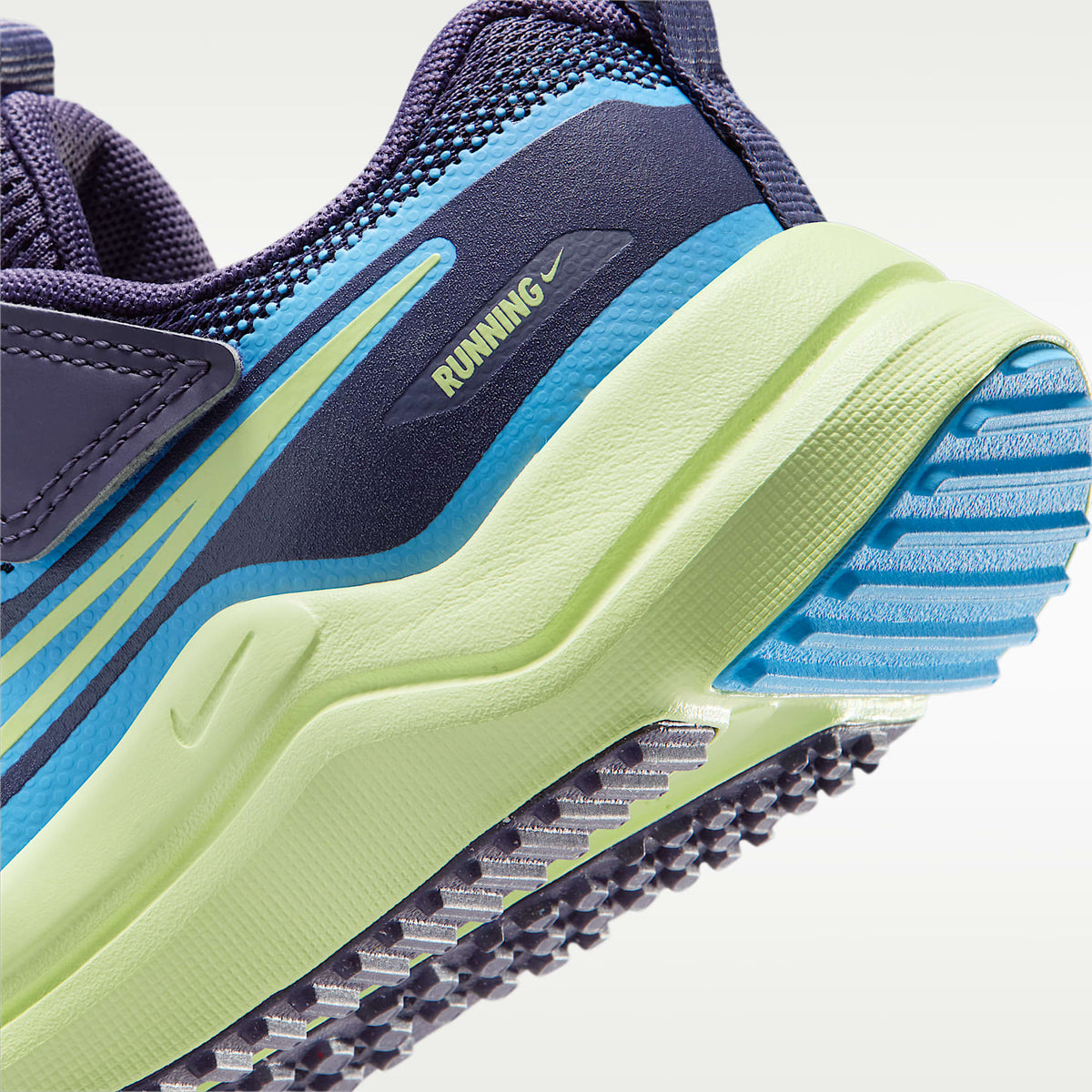 Nike Cosmic Runner – Pasa oscuro/Azul universitario/Blanco/Lima líquida claro – vista 8