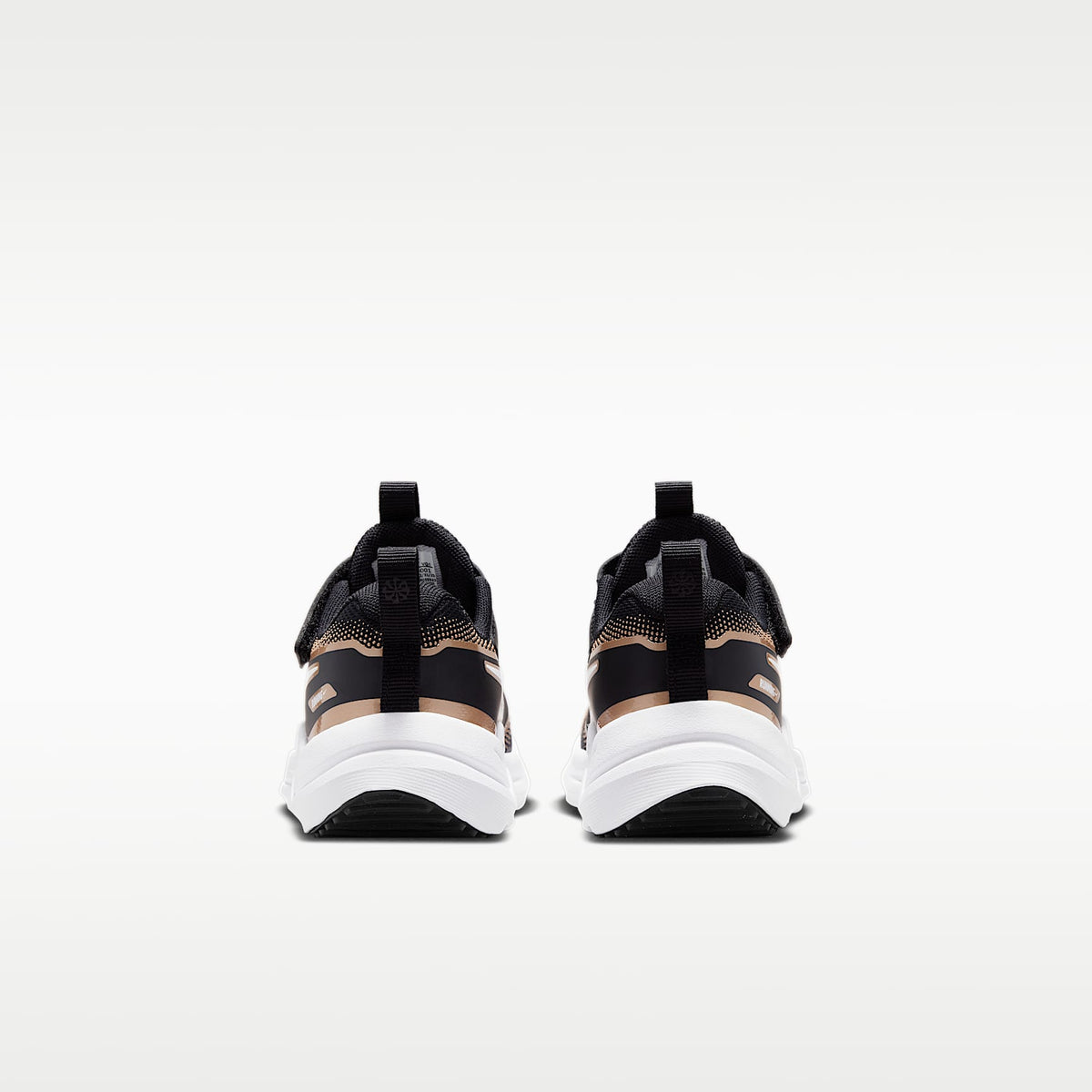 Nike Cosmic Runner SE – Negro/Difuso/Blanco – vista 6