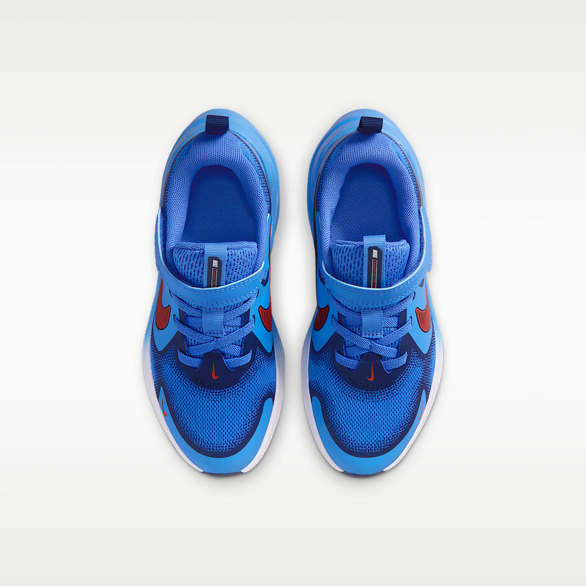 Nike Cosmic Runner – Azul cristal/Azul marino medianoche/Rojo picante – vista 4