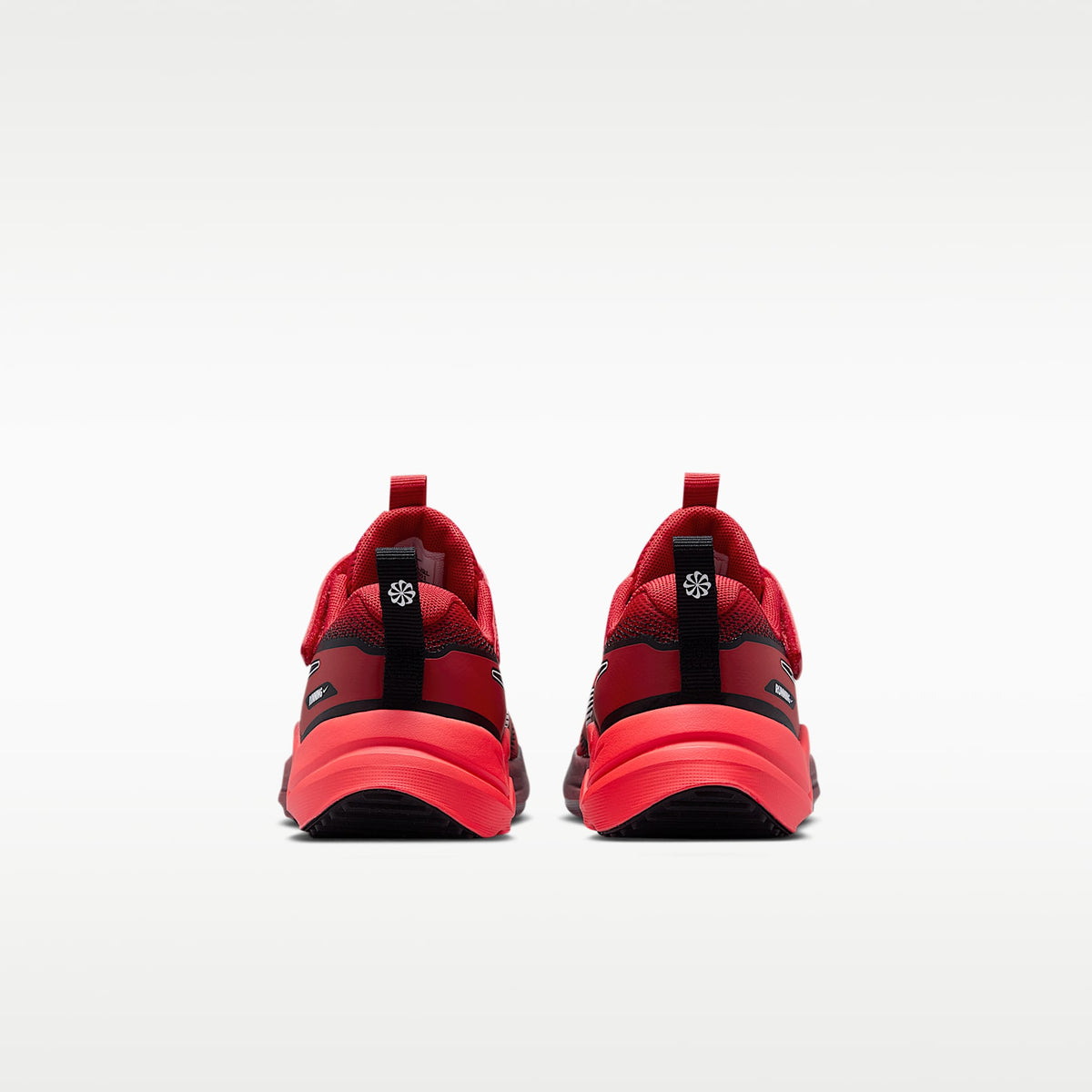 Nike Cosmic Runner Swoosh – Rojo universitario/Rojo órbita/Blanco – vista 6