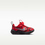 Nike Cosmic Runner Swoosh – Rojo universitario/Rojo órbita/Blanco – vista 3