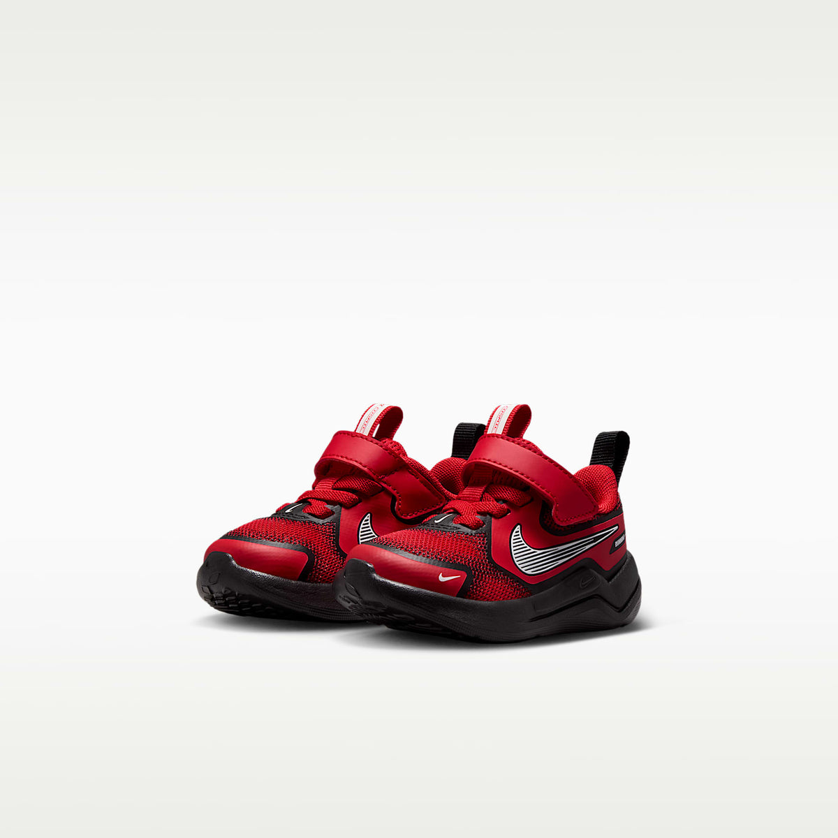 Nike Cosmic Runner Swoosh – Rojo universitario/Rojo órbita/Blanco – vista 5