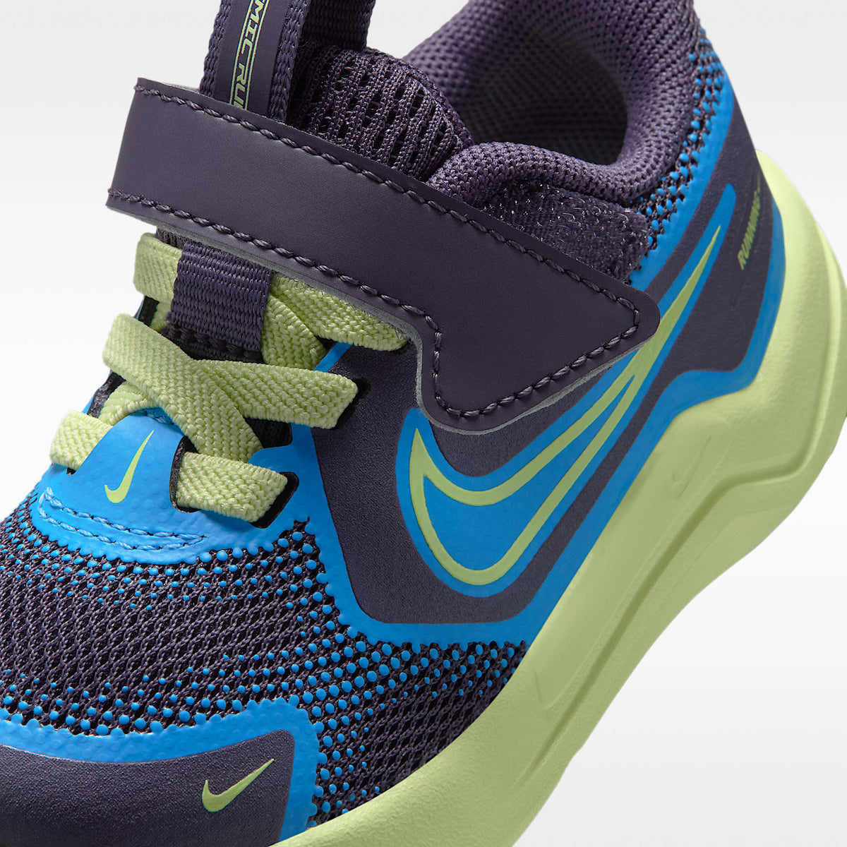 Nike Cosmic Runner – Pasa oscuro/Azul universitario/Blanco/Lima líquida claro – vista 7