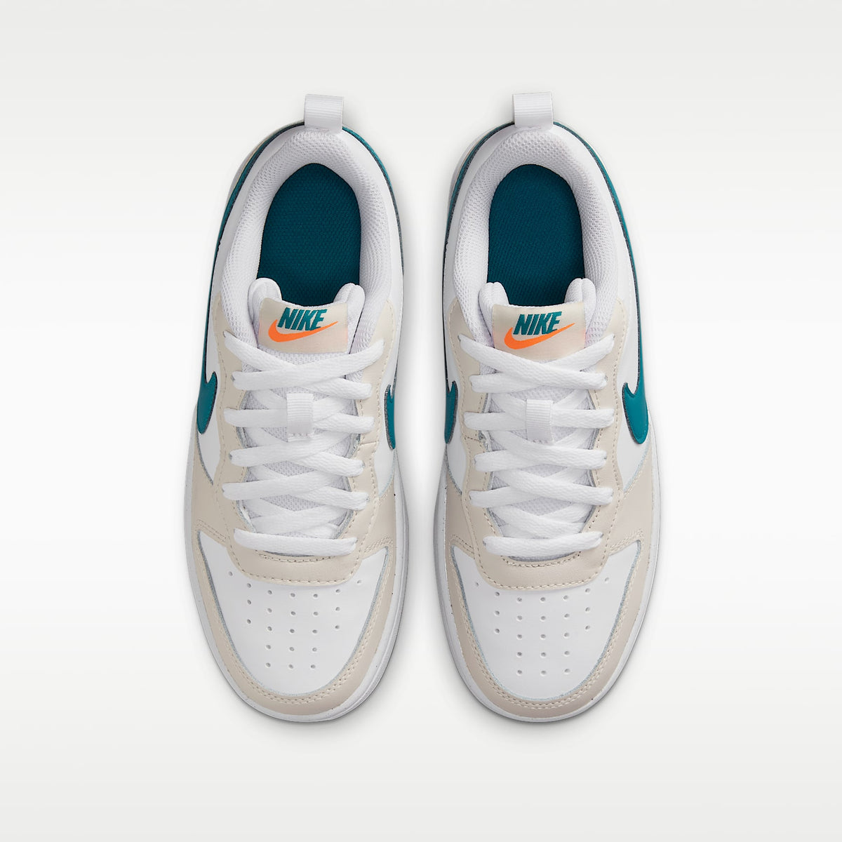 Nike Court Borough Low 2 – Fantasma/Blanco/Naranja total/Abeto brillante – vista 4