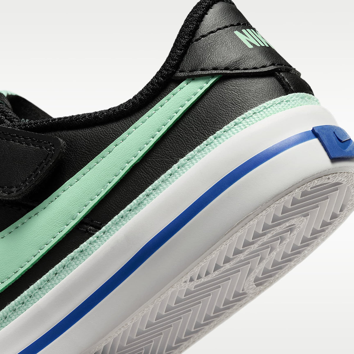 Nike Court Legacy – Negro/Blanco/Royal juego/Verde ártico – vista 8
