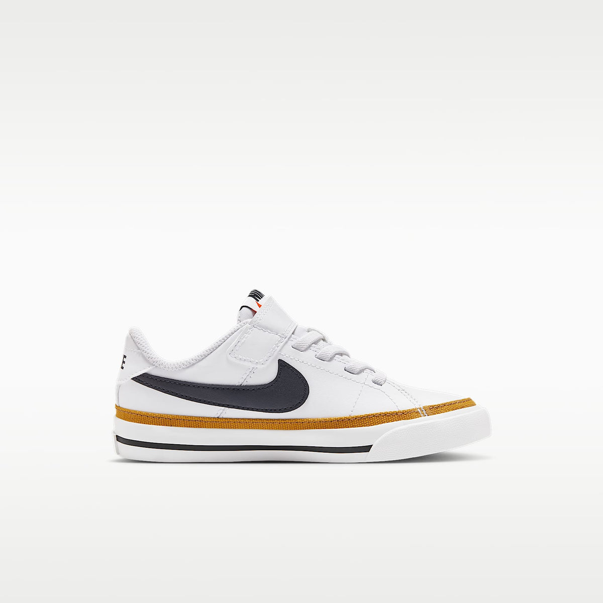 Nike Court Legacy – Blanco/Ocre desierto/Marrón claro goma/Negro – vista 3