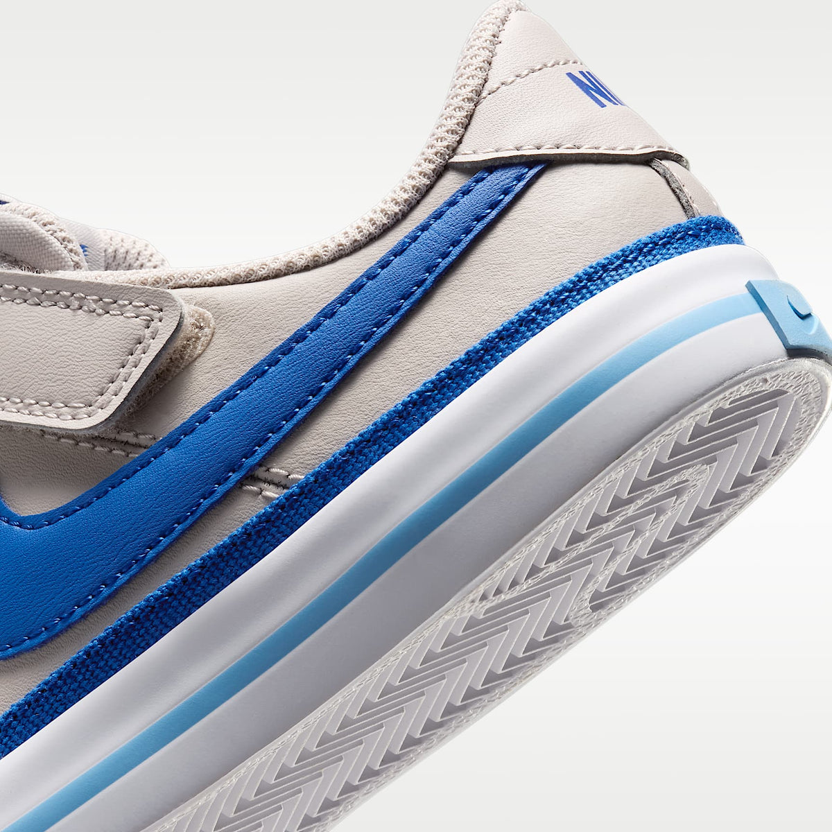 Nike Court Legacy – Gris partícula/Blanco/Azul fútbol/Royal juego – vista 8